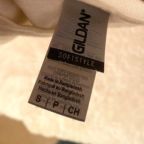 School shirt - Picture 2 of 2